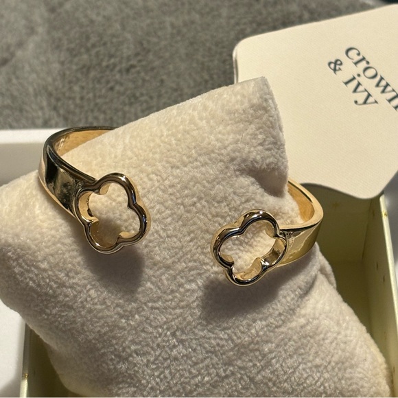 Crown & Ivy Hinged Bracelet - Picture 3 of 3